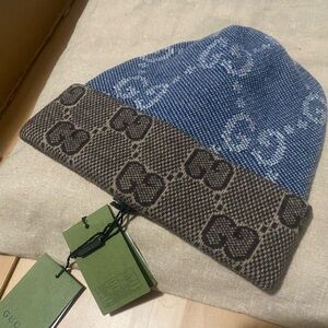 Gucci beanie g hat size large navy/ light brown